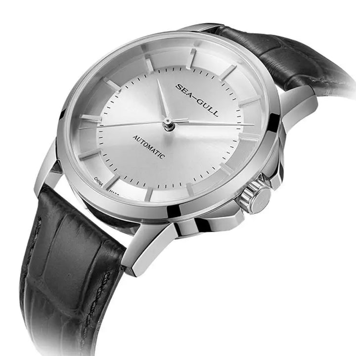 Timeless Leather Band Casual Watch