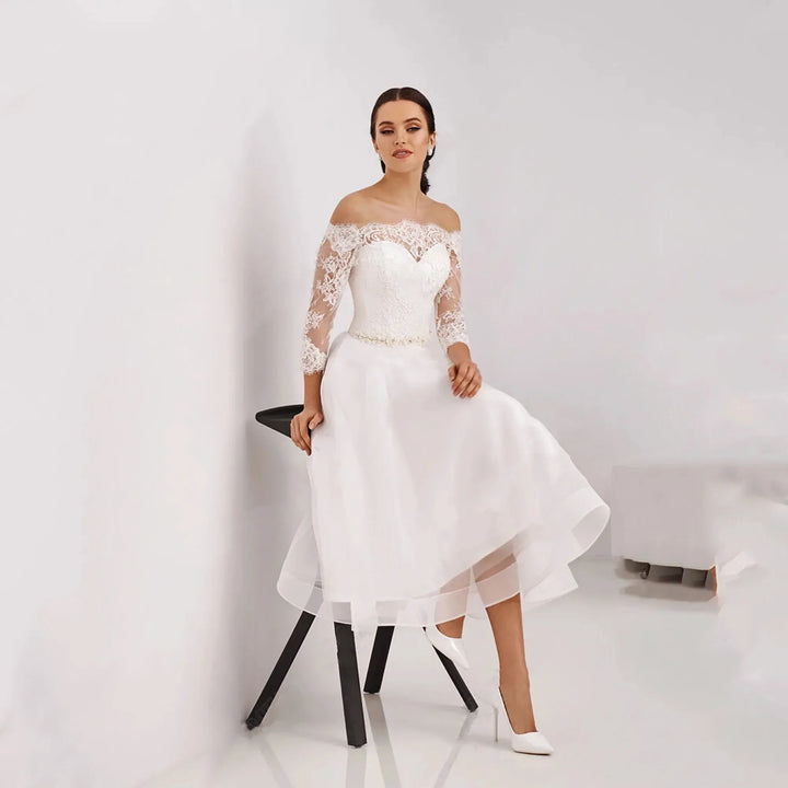 Romantic Lace A-Line Short Wedding Gown