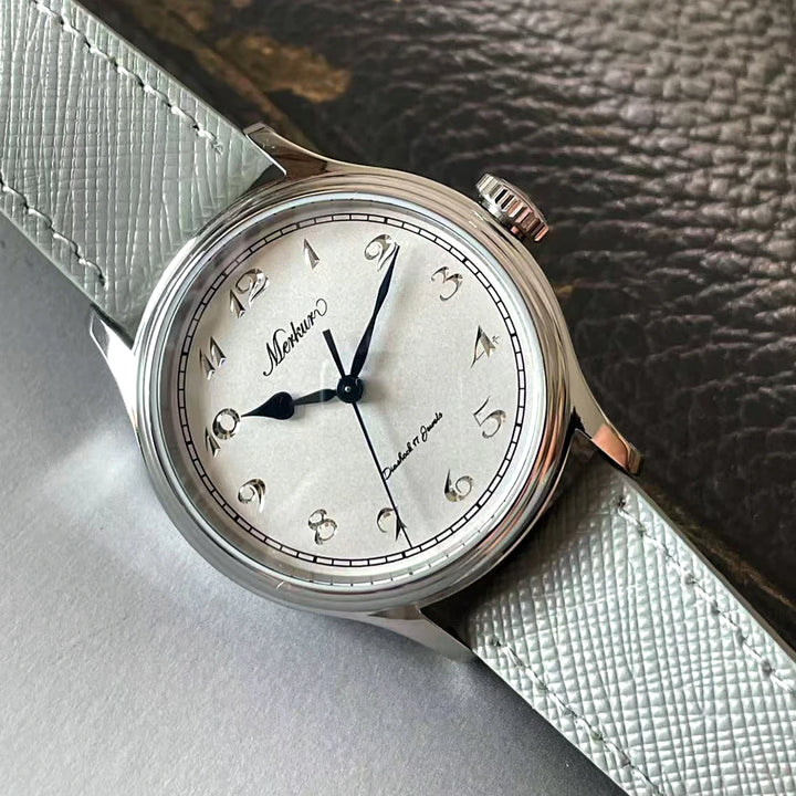 Refined Salmon Dial Skin Diver Watch