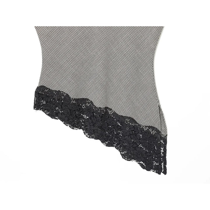 Grey women’s plaid-pattern t-shirt with black lace hem band detail