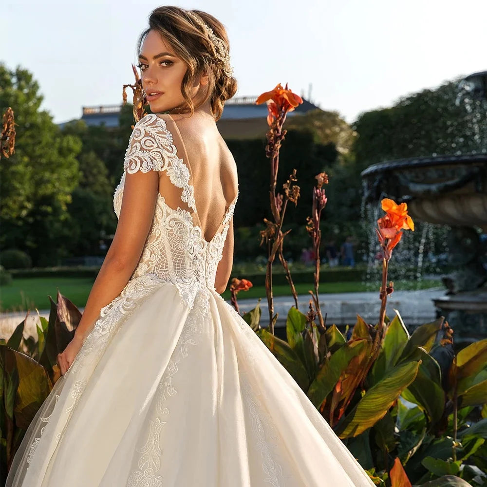 Exquisite Short Sleeve Bridal Couture Dress