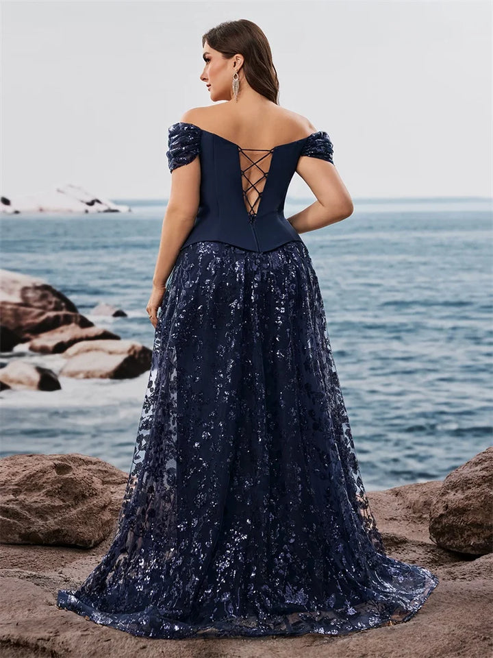 Delicate Strapless Evening Party Dress