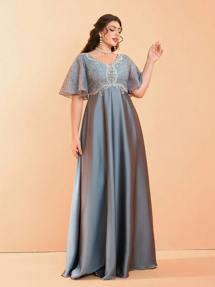 Luxurious Flared Sleeves Curvy Women's Party Gown