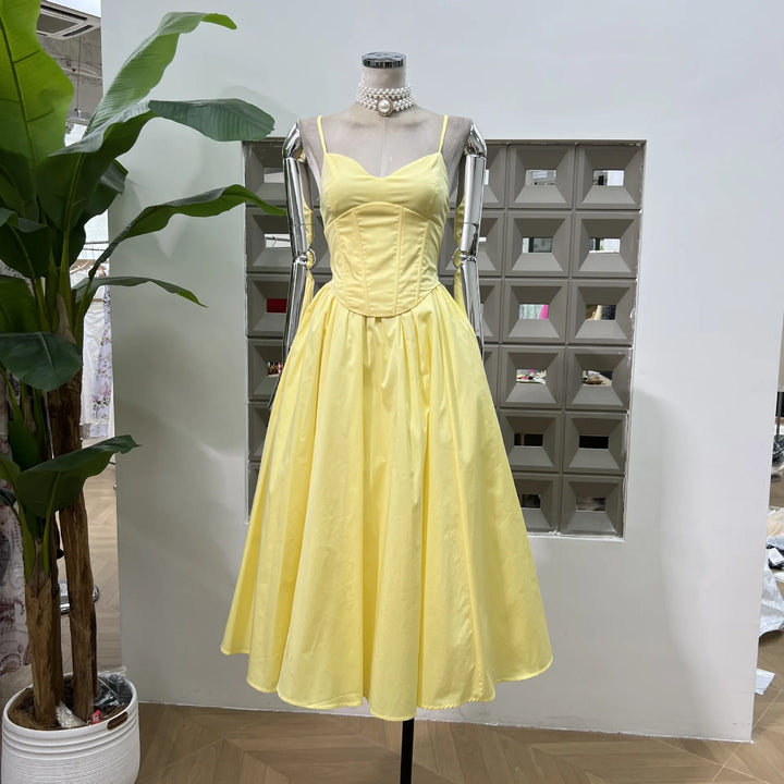 Lovely Mid-Length Evening Party Dress