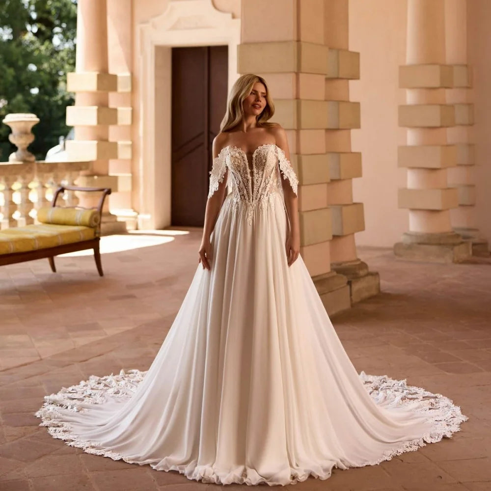 Luxury Sweetheart Applique Wedding Dress