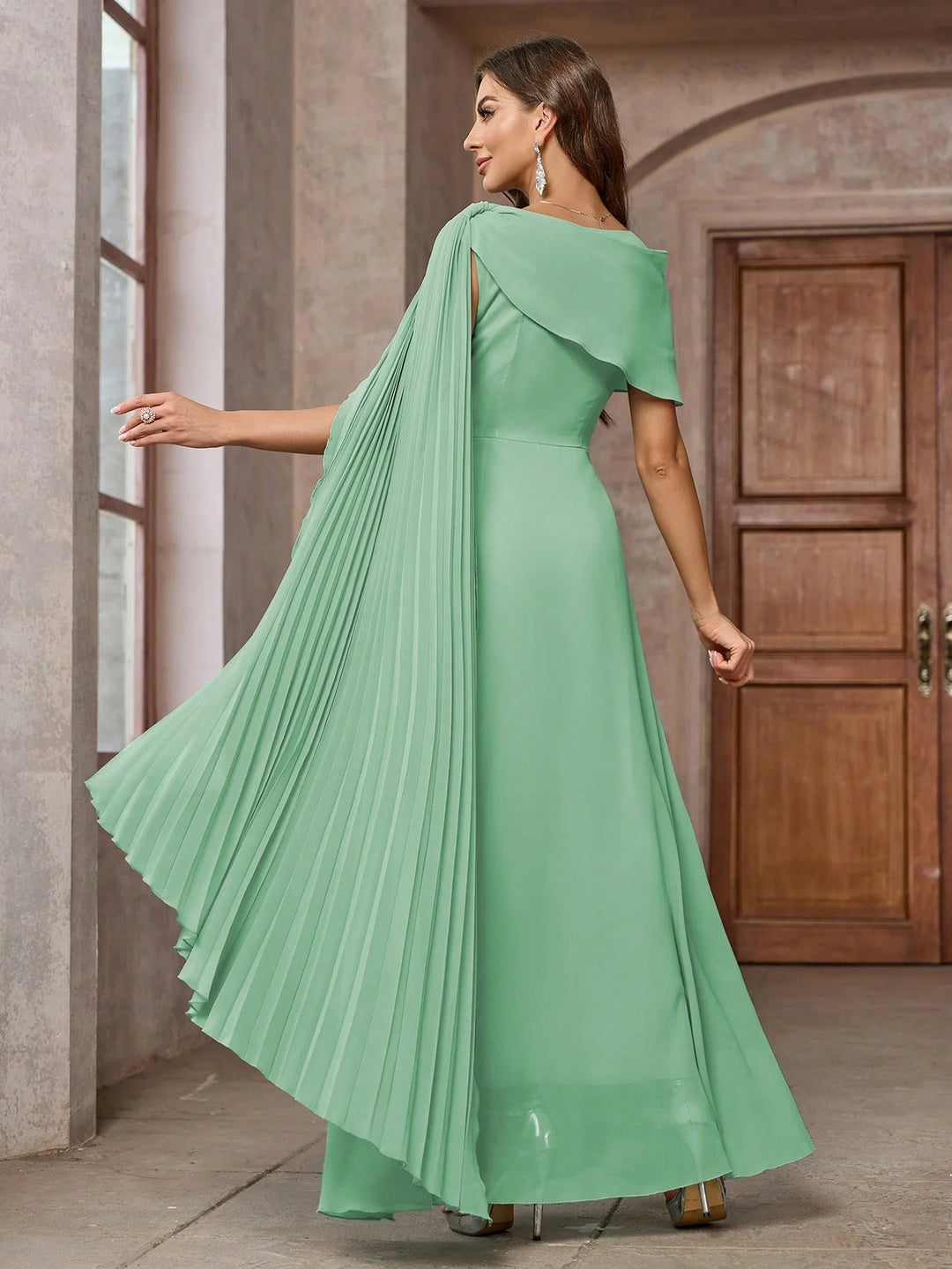 Attractive Floor-Length Chiffon Dress