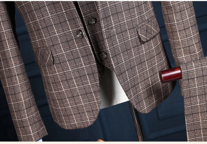Regal 3-Piece Men’s Plaid Pattern Suit