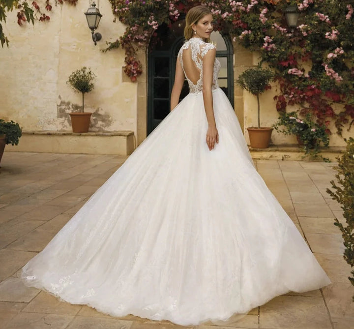 Enchanting Lace Wedding Dress