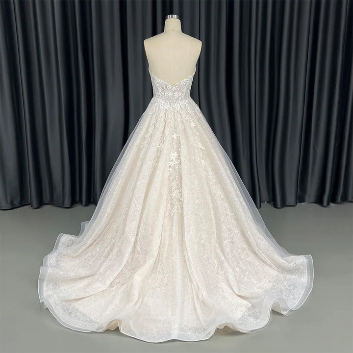 Robes de mariée exquises pour femmes, coupe trapèze, traîne, sexy, sans bretelles, sans manches, robes de mariée personnalisées