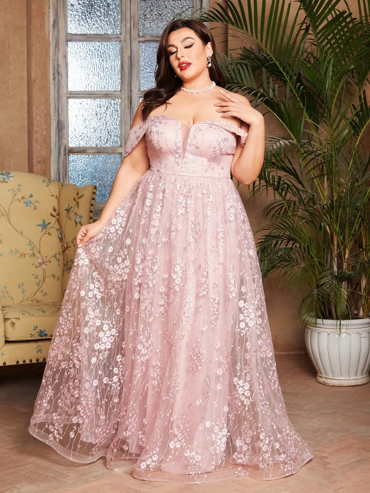 Effortlessly Plus Size Romantic Fashion Gown