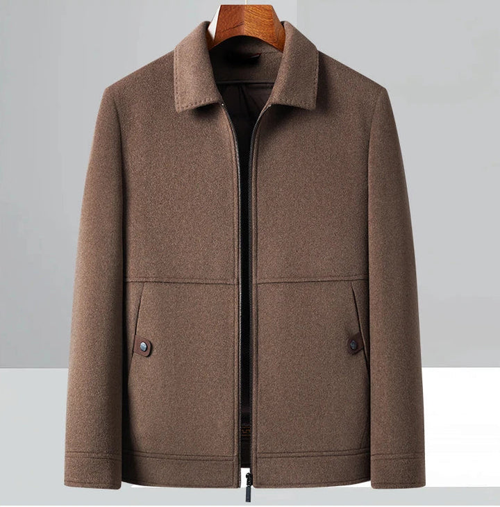 Khaki detachable goose down coat, full-zip front and two flap pockets
