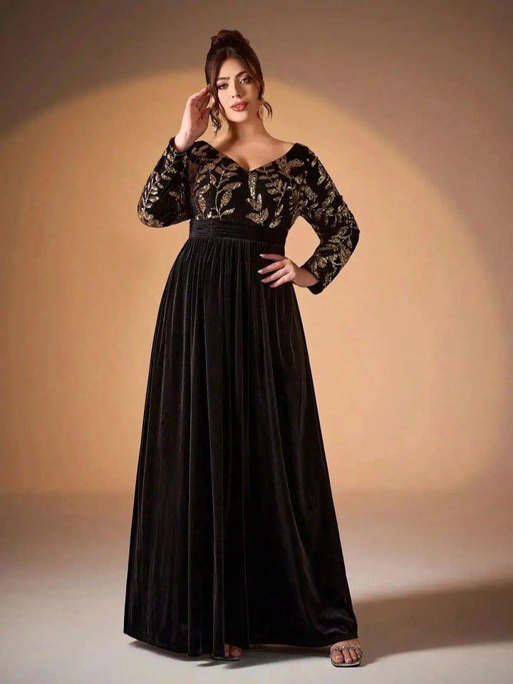 Glamorous Mid-waisted Velvet Maxi Dress