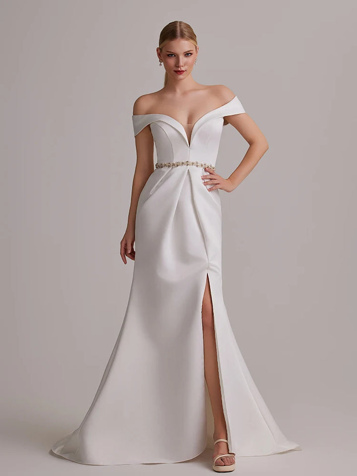 Luxurious Deep V-neck Women's Wedding Dress