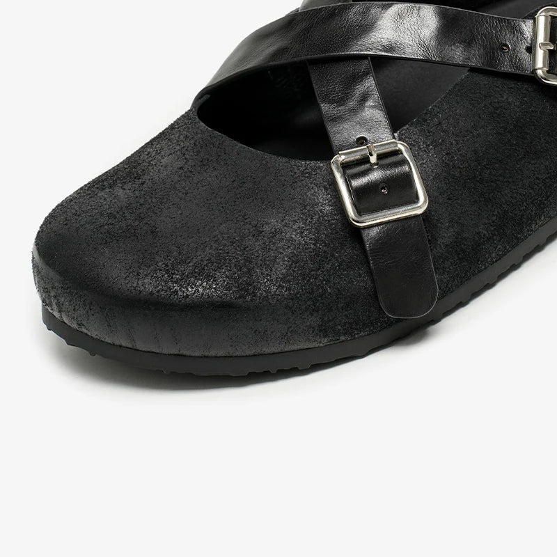 Refined Cross-Tied Outdoor Slippers