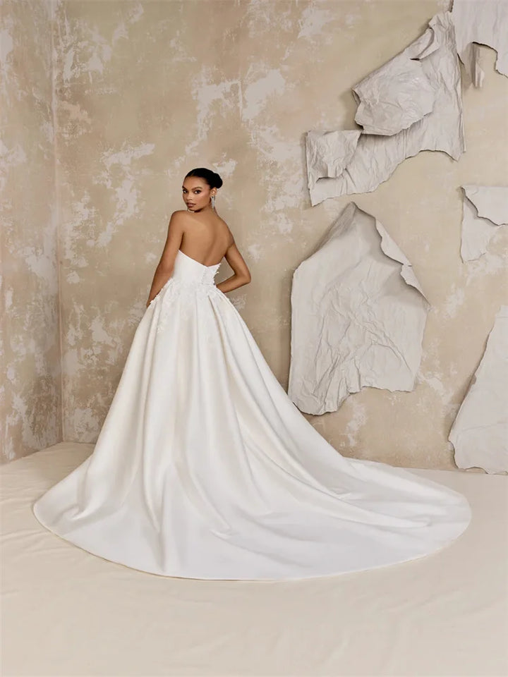 Regal Strapless Neckline Wedding Dress
