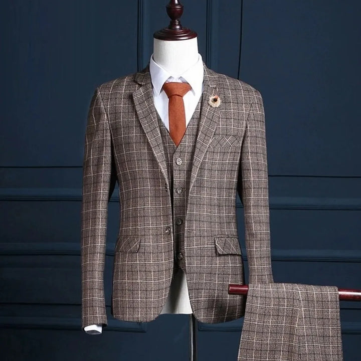 Regal 3-Piece Men’s Plaid Pattern Suit