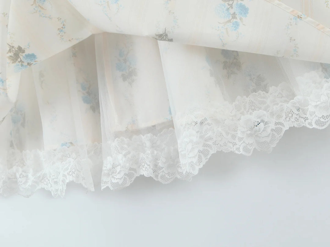 Romantic Lace Spliced Holiday Dress