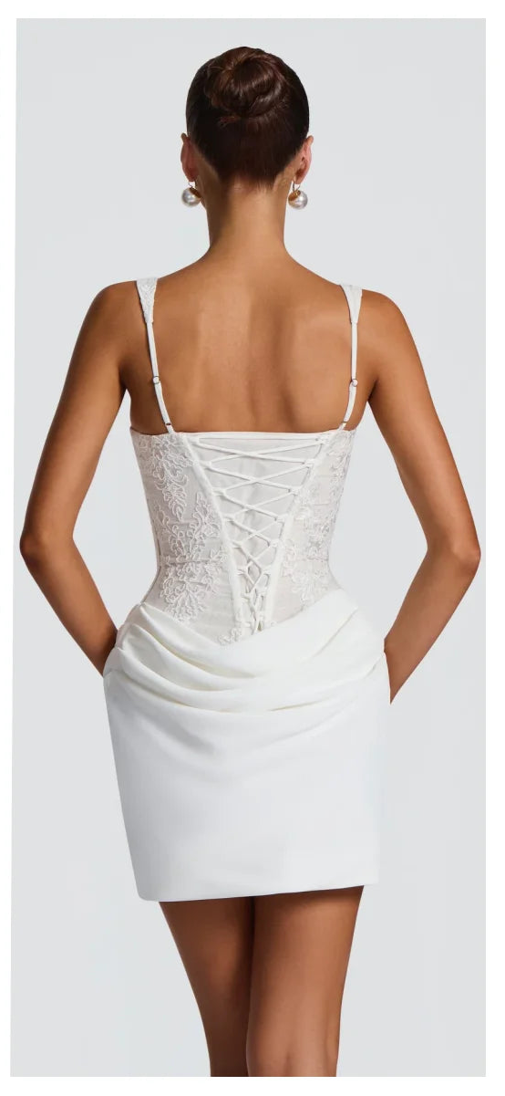 Lovely Sweetheart-Neckline Evening Gown