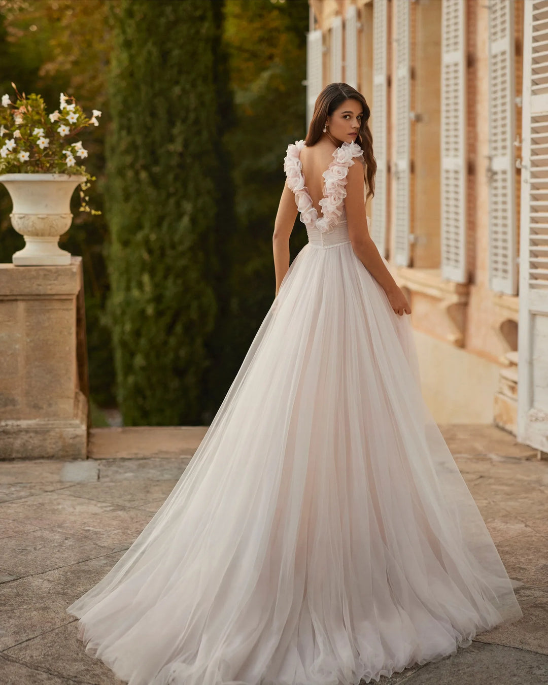 Light Luxury Floral Tulle Wedding Dress