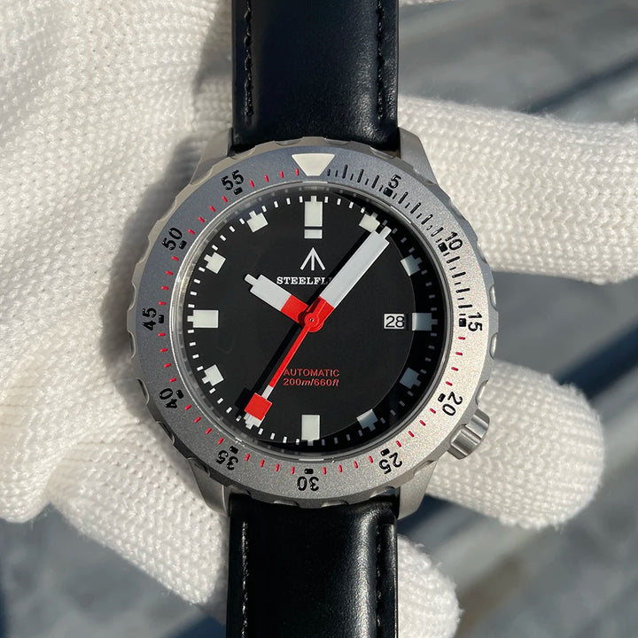 Luminous Fashion Mechanical Wristwatch