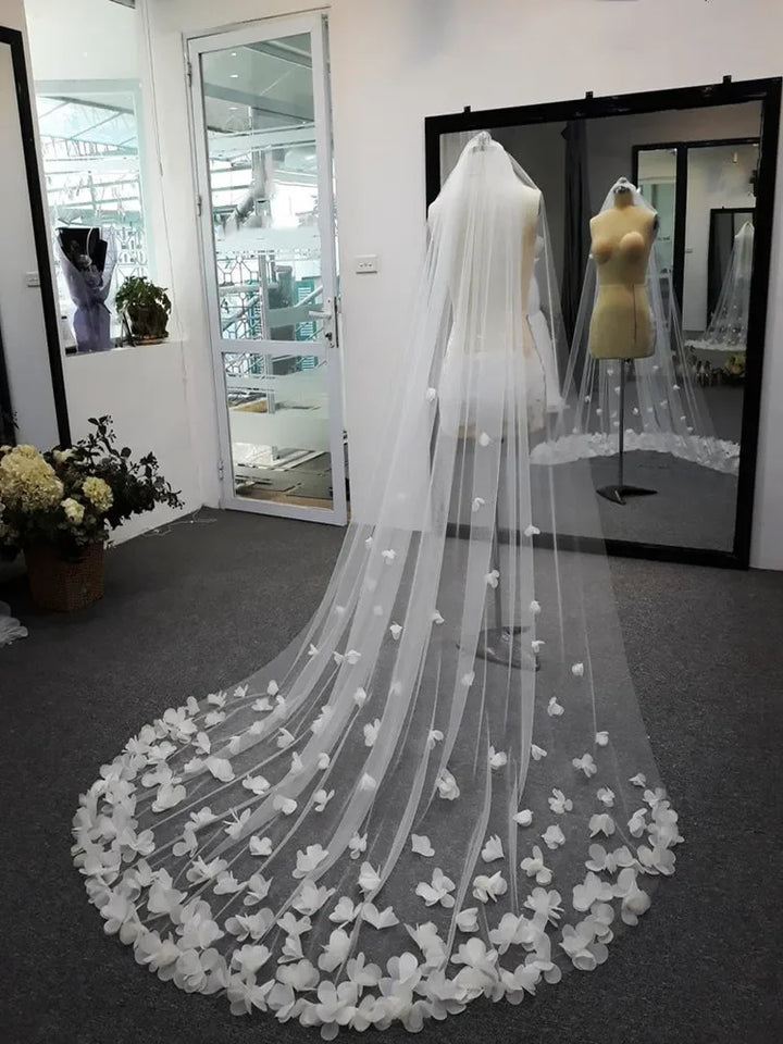 Classic 3D Lac Flower Bridal Veil