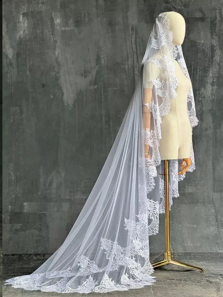 Regal Lace Hem Long Wedding Veil