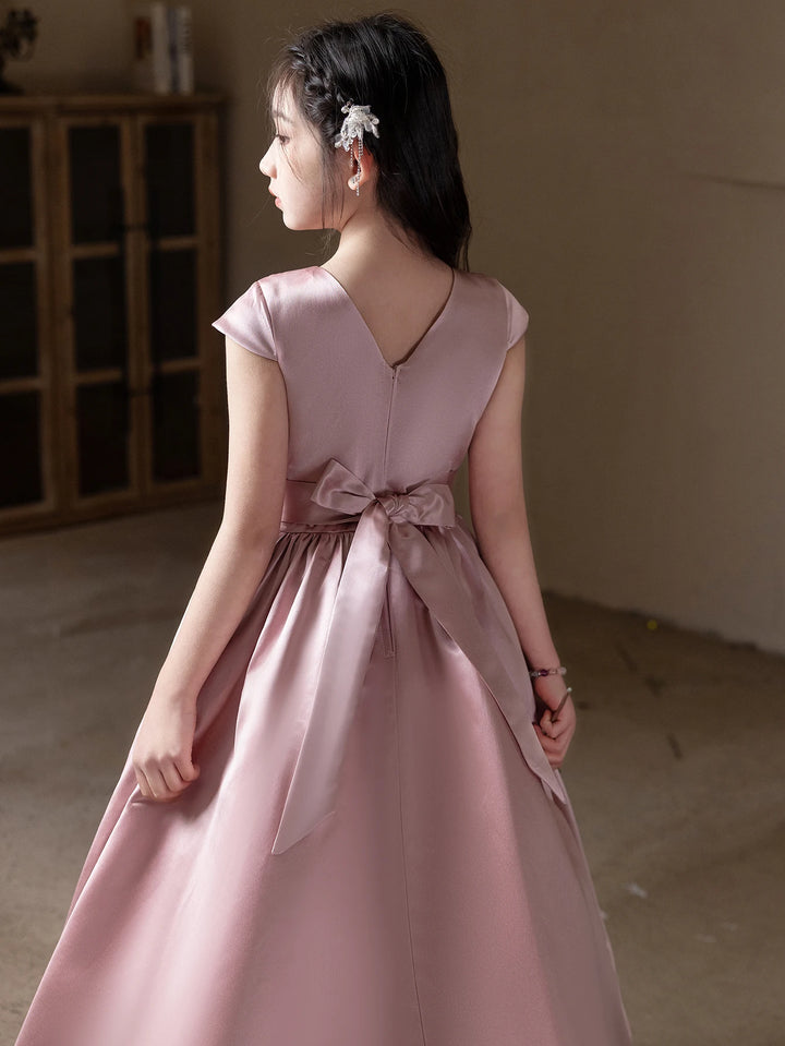 Alluring Floor-Length Girl&