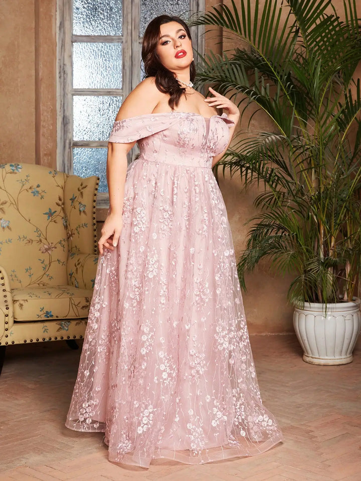 Effortlessly Plus Size Romantic Fashion Gown