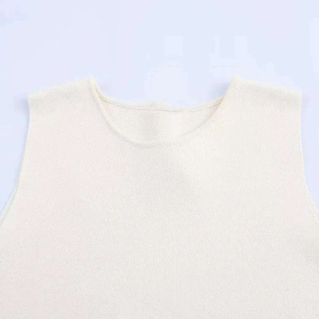 Graceful Side Buttons Knitted Vest