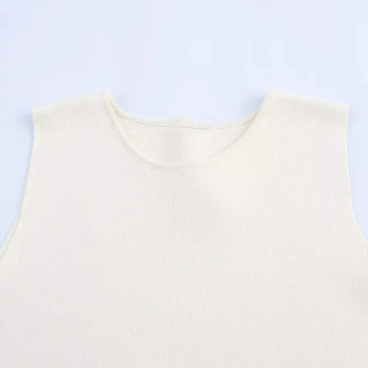 Graceful Side Buttons Knitted Vest