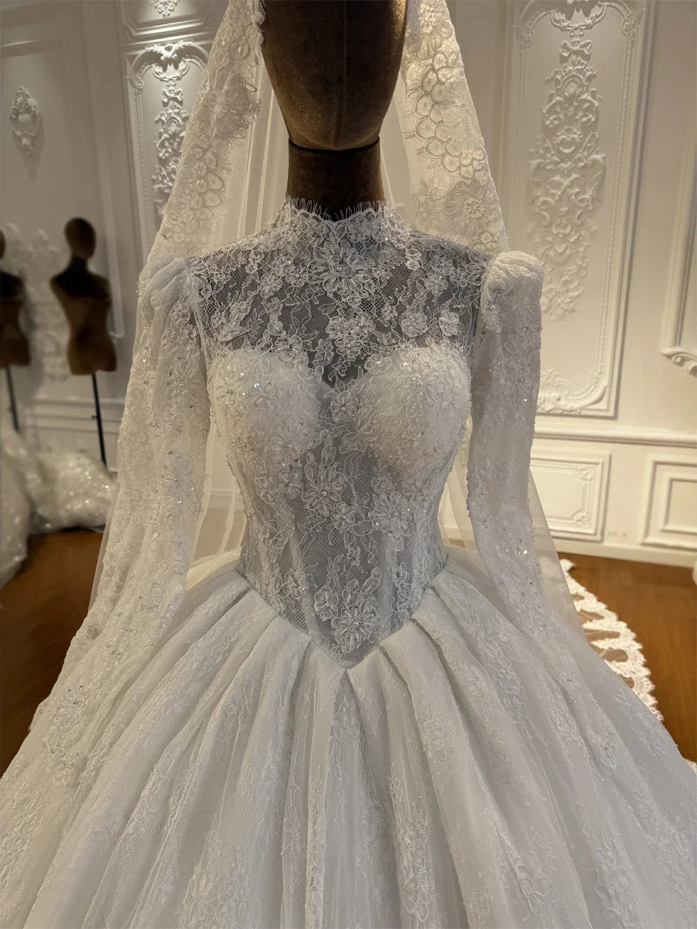 Regal Long Sleeves Princess Bridal Ball Gown