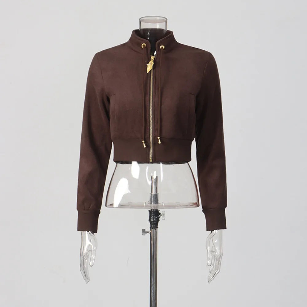 Coffee-brown two-piece tracksuit on mannequin: zip-front jacket and jogger pants