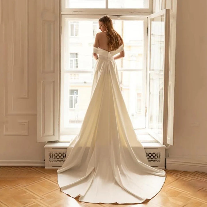 Versatile Elegance Wedding Dress With Detachable Skirt