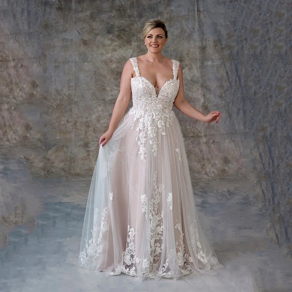 Flattering Applique Zipper Bridal Gown