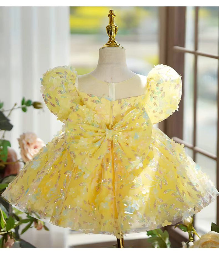 Robe de soirée princesse à manches courtes