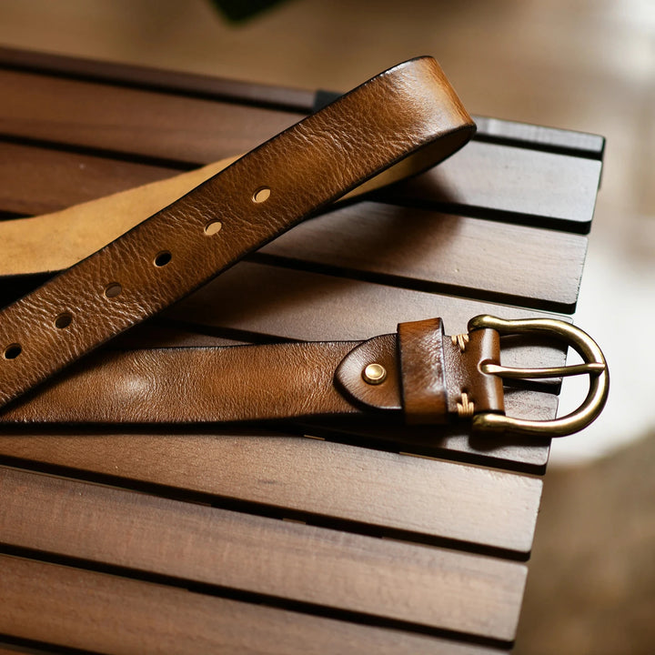 Stylish Horseshoe Buckle Leather Belt