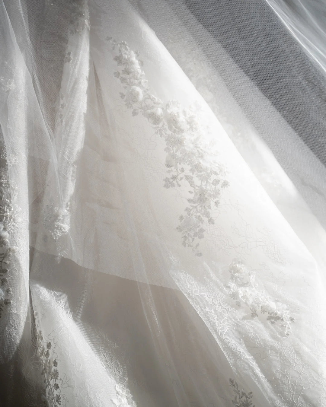 Sweet 3D Floral Applique Bridal Couture - With Veil