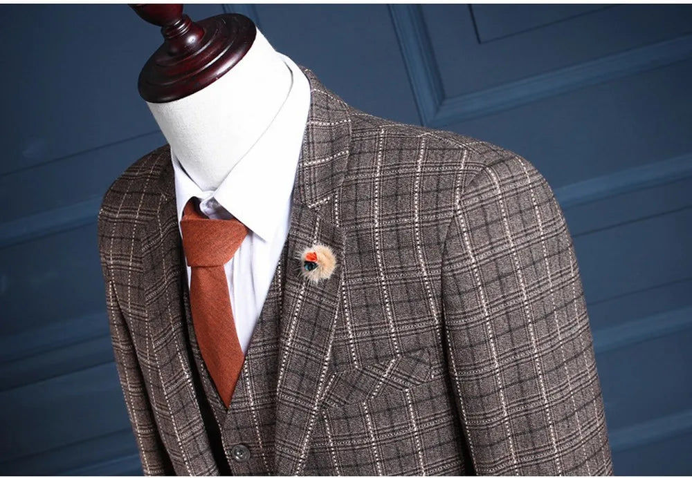 Regal 3-Piece Men’s Plaid Pattern Suit