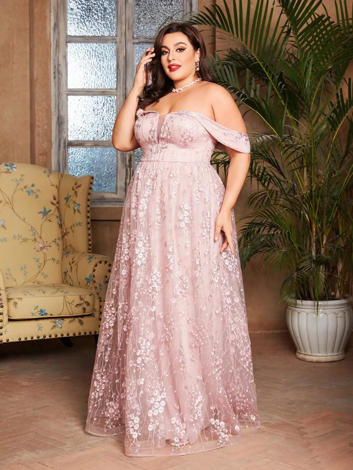 Effortlessly Plus Size Romantic Fashion Gown