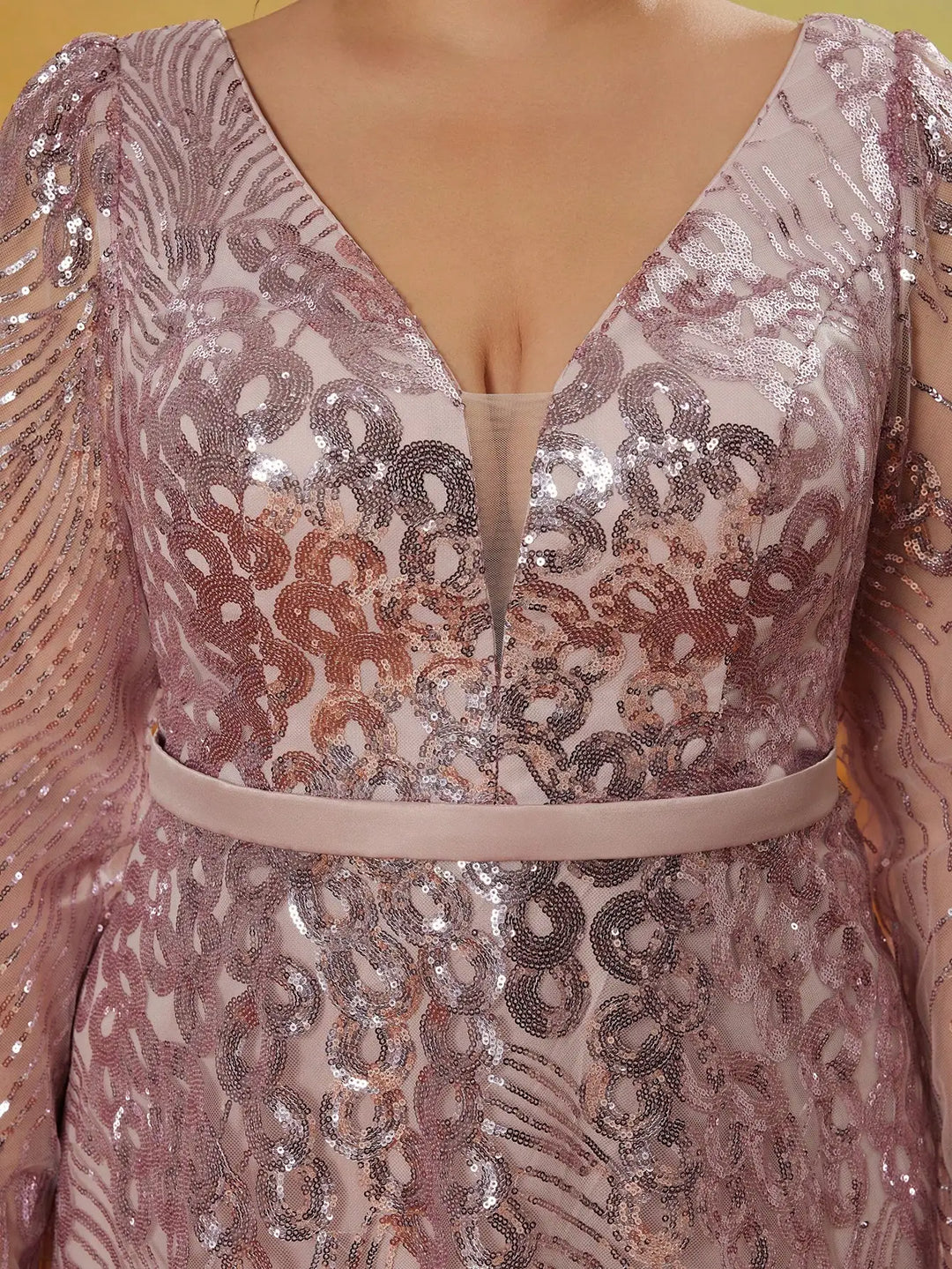 Noble V-neck Plus Size Women's Flowing Dress