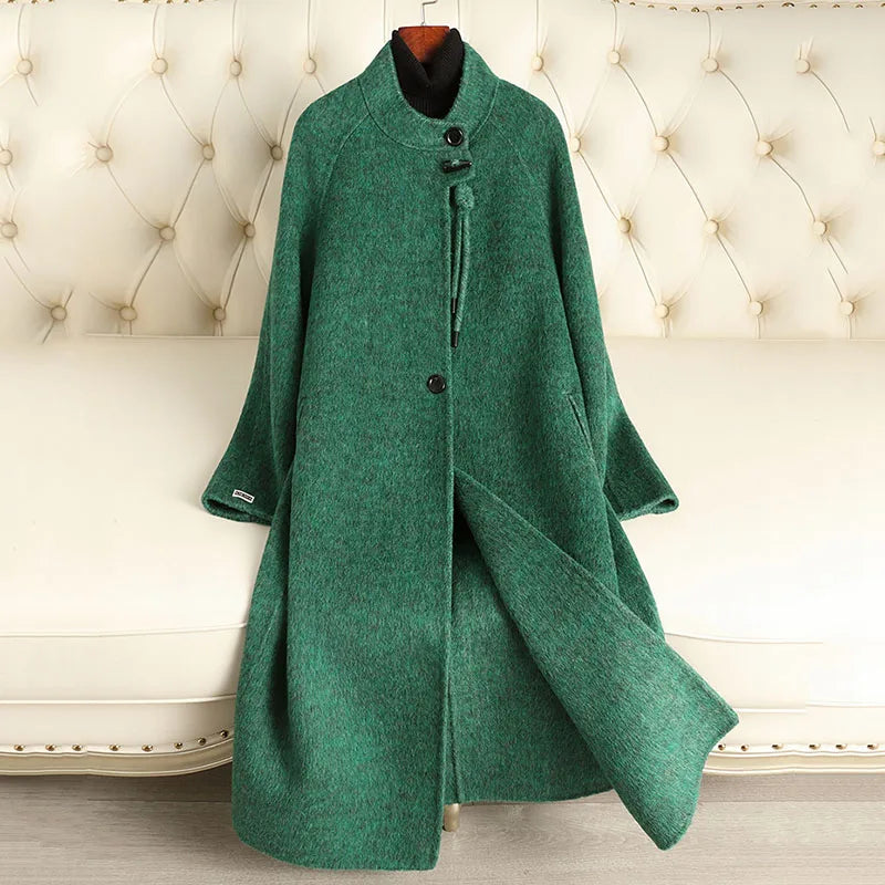 Wool-blend coat in green, button-front stand collar, long sleeves, side pockets
