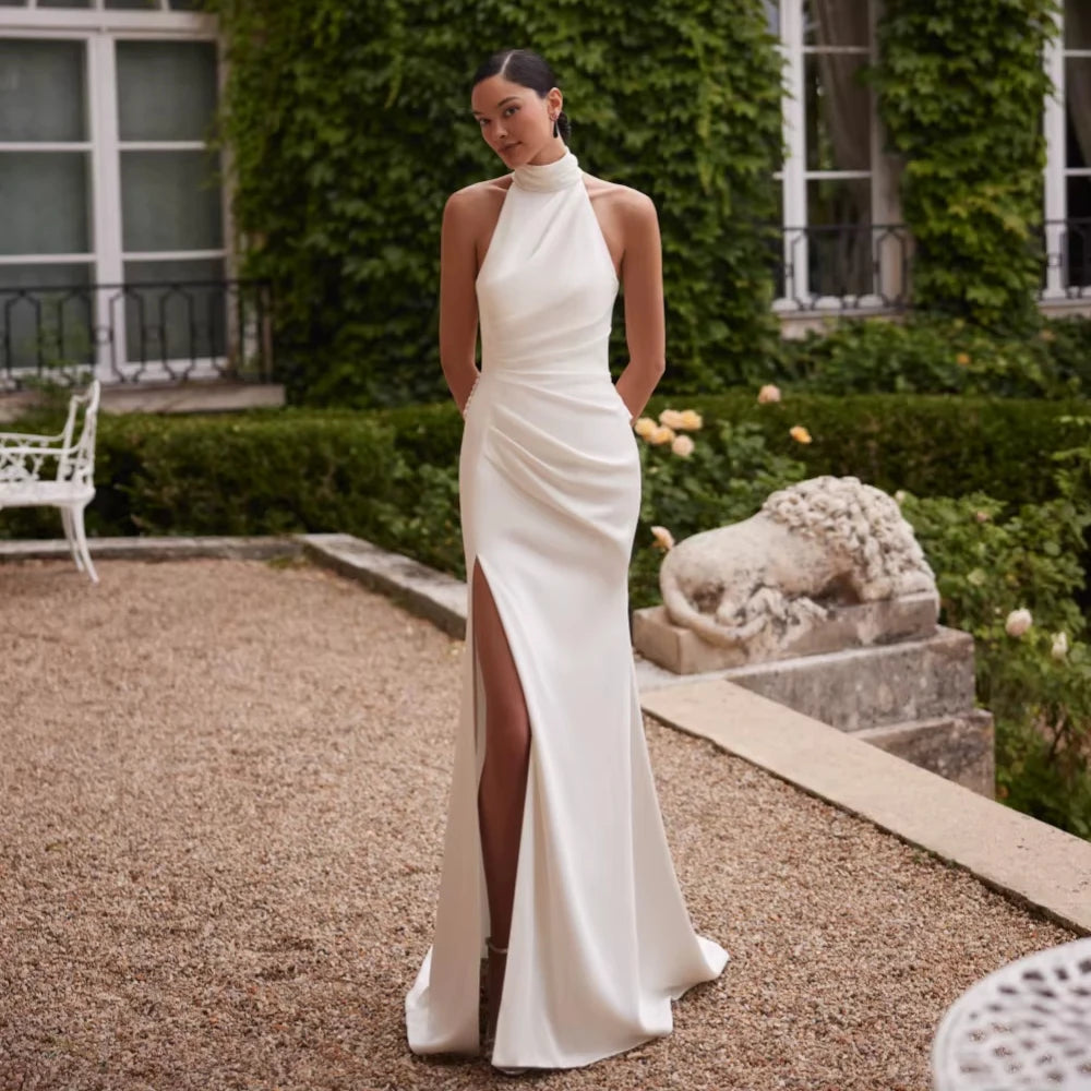 Classy Pleated Organza Bridal Gown