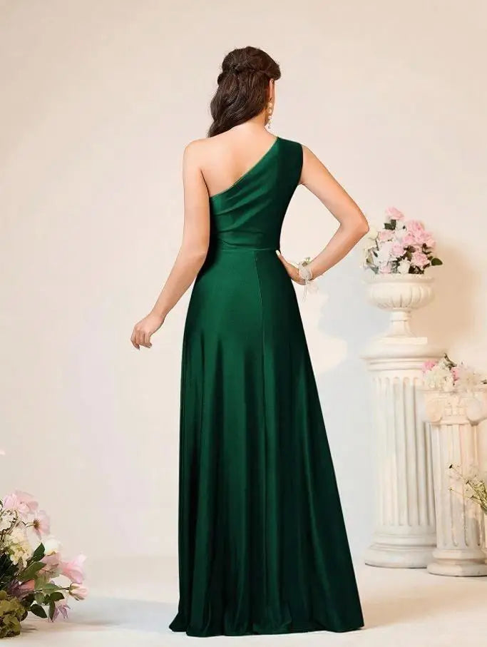 Fashionable Evening Dress