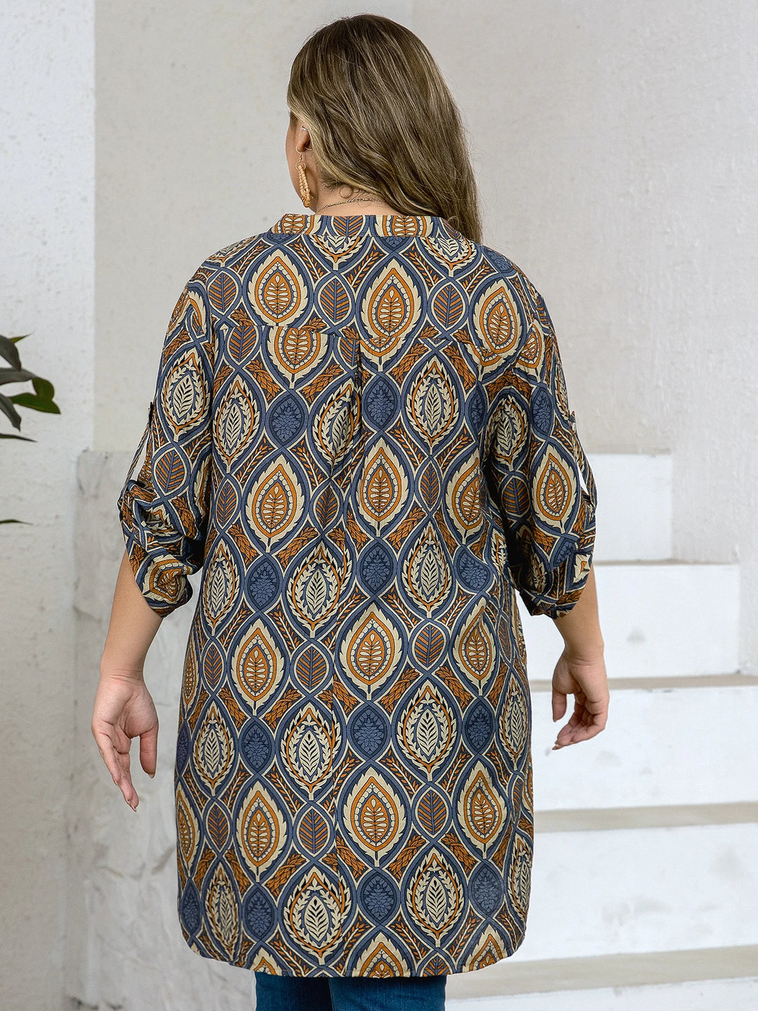 Plus-Size Cuffed Sleeves Top