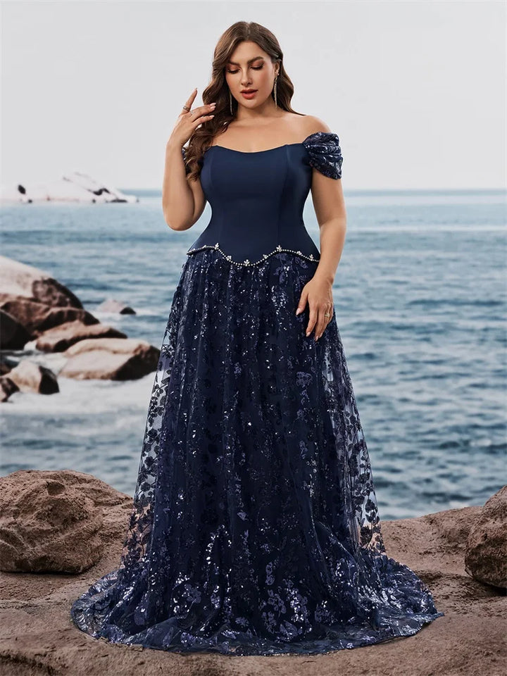 Delicate Strapless Evening Party Dress