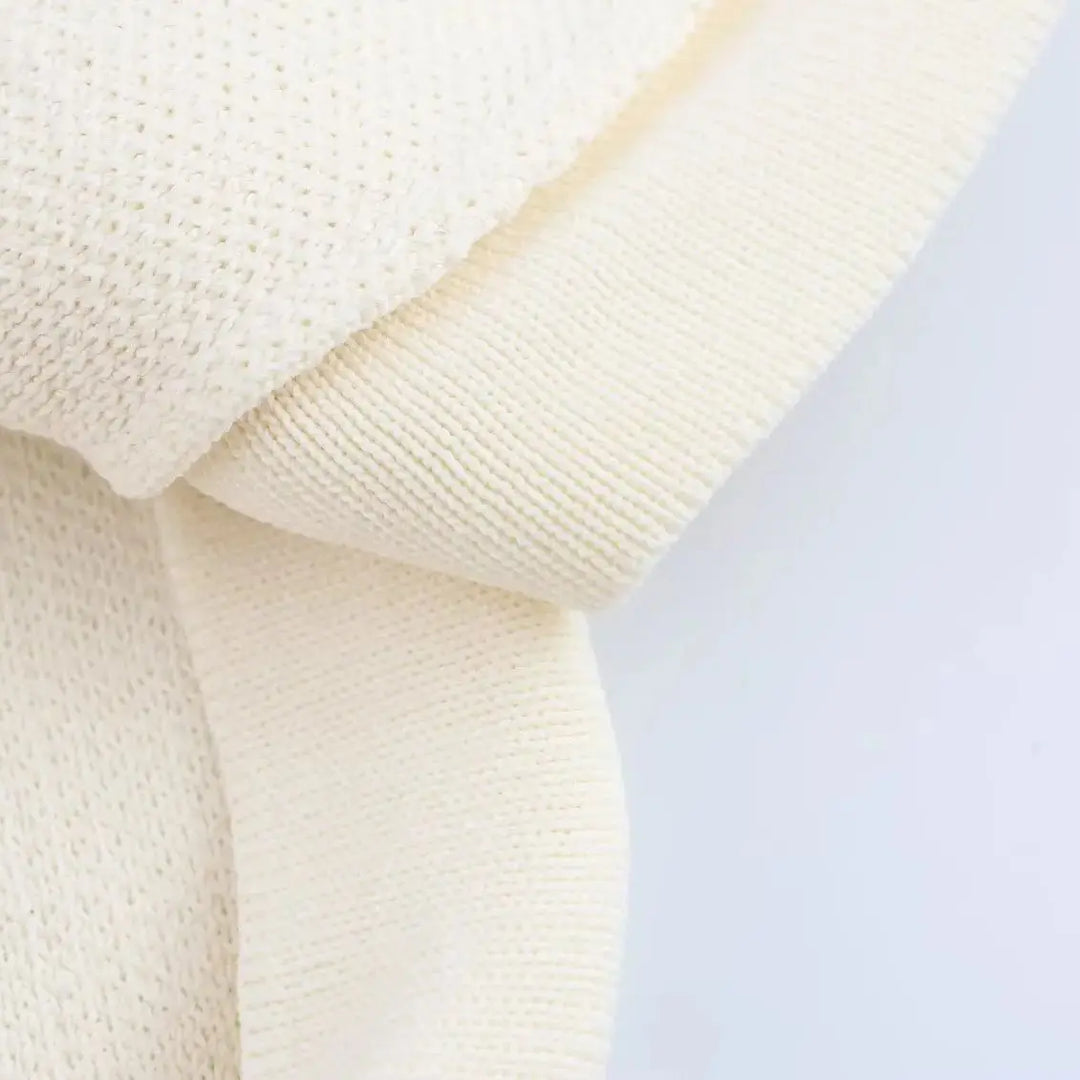 Graceful Side Buttons Knitted Vest