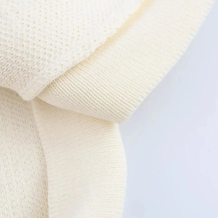 Graceful Side Buttons Knitted Vest