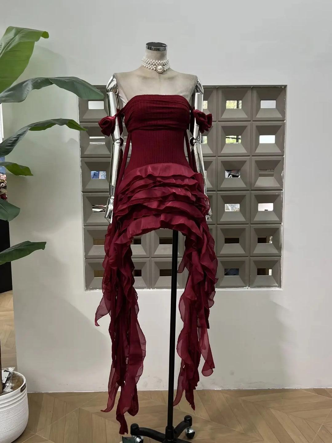 Gorgeous Three-Piece Halter Skirt Dress