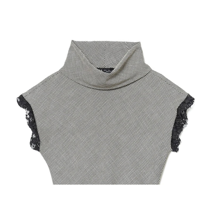 Grey women’s plaid-pattern t-shirt with high neck and black lace side trim