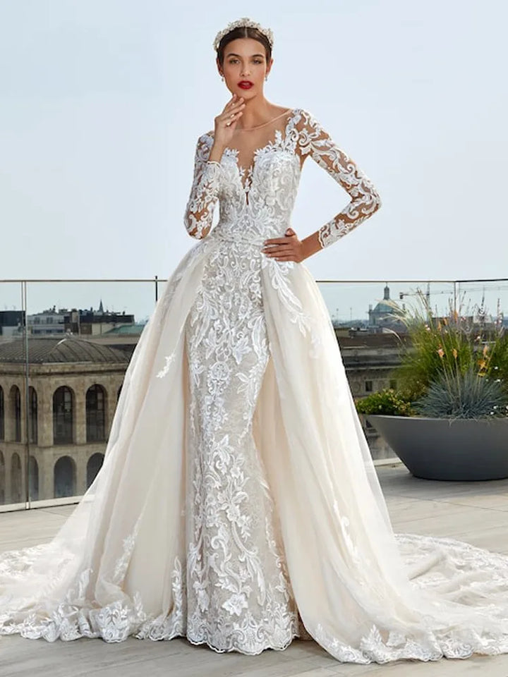 Lovely Detachable Train Bridal Gown